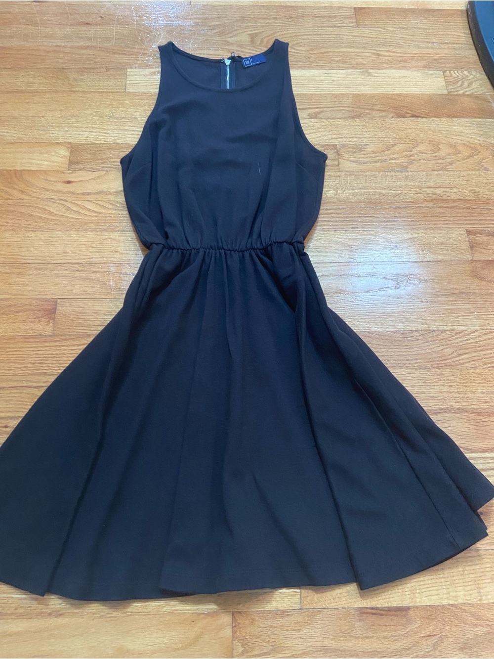 GAP Black Sleeveless Elastic-Waist Mini Dress